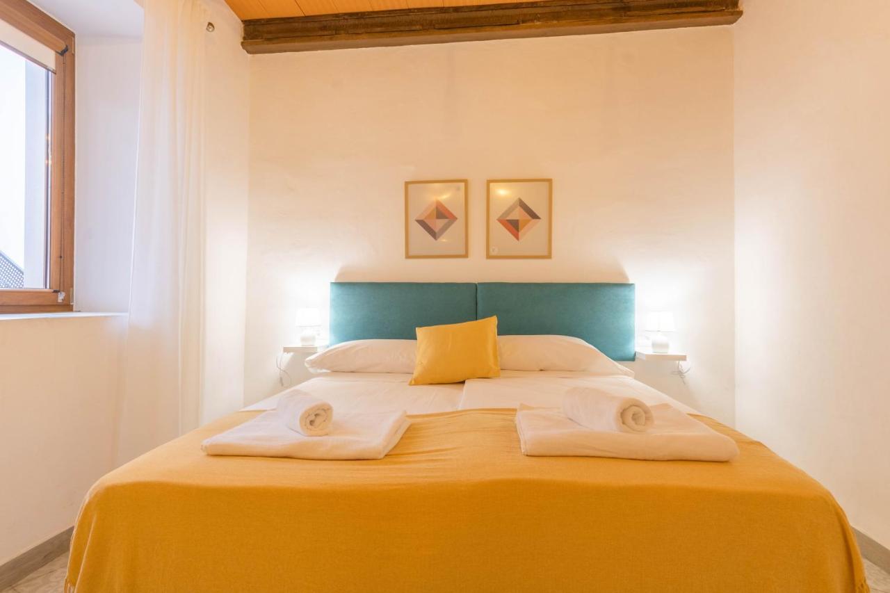 Apartamentos Miguel De Cervantes Centro Кордова Екстер'єр фото